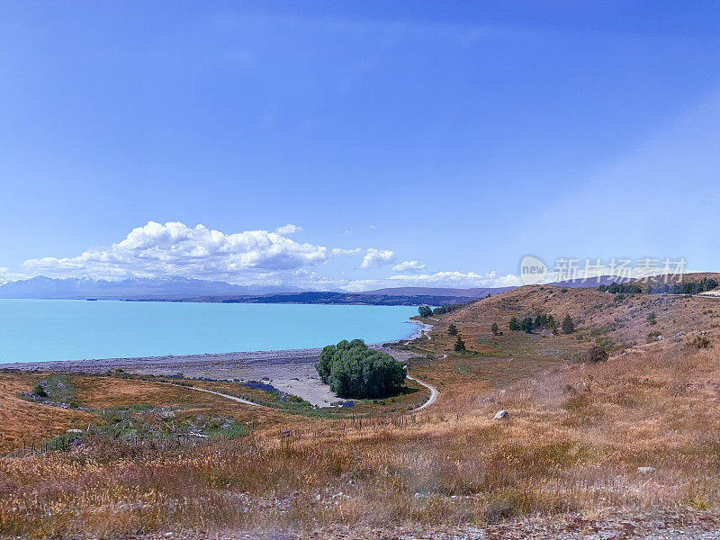 Mount Cook Road (State Highway 80)和Lake Pukaki view, Twizel, South Island, New Zealand